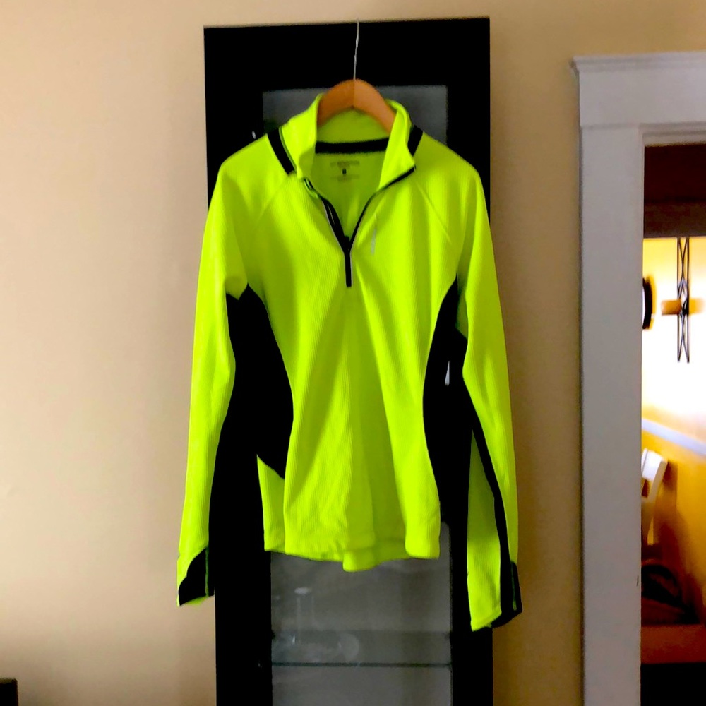 Brooks Long Sleeve Top w/1/4 zip